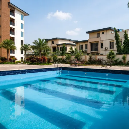 JUN YUE Hotel【Abuja No.8 Branch | Chinese-friendly | Three meals daily | 24-hour security patrol】