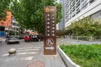 Beijing Yuehai Shimao Gongsan International Apartment (Sanlitun Workers' Stadium)