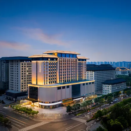 Atour Hotel（Kaifeng North Station New Area Government）