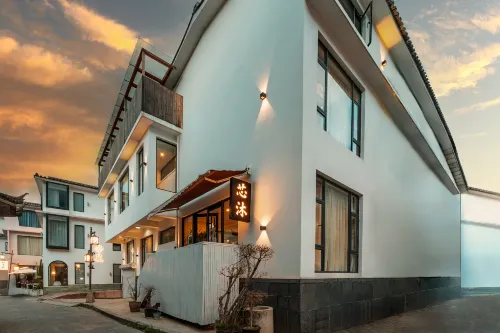 Dali Gucheng Xinmu Homestay - กระท่อม