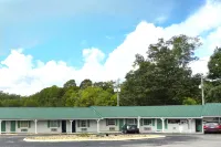 Holiday Motel by Belvilla Cleveland, TN - 2-Star