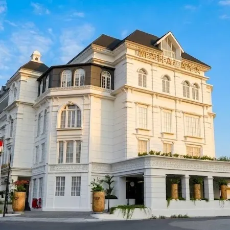 MAHALAYA The Legacy Hotel