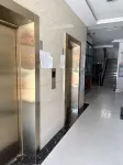 Yuzhong Daxibei Board Market Hotel - parcheggio