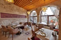 Elika Cave Suites Cappadocia ,Curio Collection by Hilton - parking