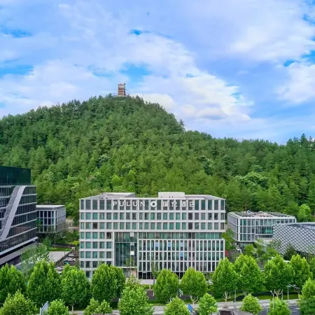 Pulun Hotel (Anji Phoenix Mountain Branch)