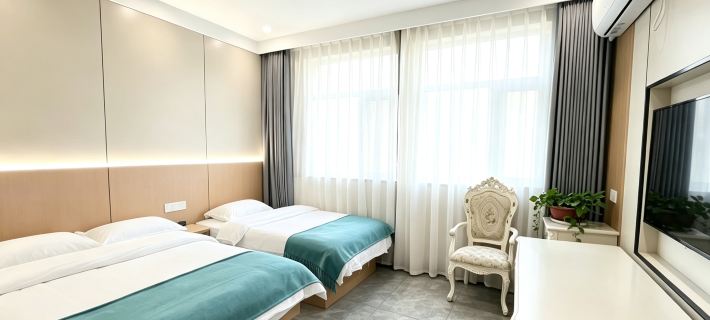 Courtyard Inn-Lingshi Hotels in Lingshi