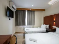 Swing & Pillows @ Grand Maria Hotel Chow Kit, Kuala Lumpur - 2-Sterne