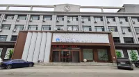 Lanyun Yixian Holiday Spa Hotel (Jinzhou Yixian Station Branch) - parking