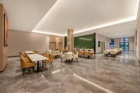 Four Seasons Garden Hotel - parking