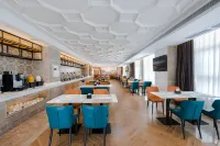 Vienna International Hotel (Yunfu Sports Park)