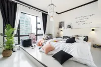 Yueshiguang Homestay (Zhuzhou Railway Station) - Romantic
