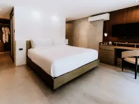 The Funny Lion - Coron Hotels in Coron