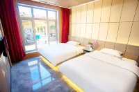 Kuandian Qingshan Gou Dongxing Homestay - 3-Star