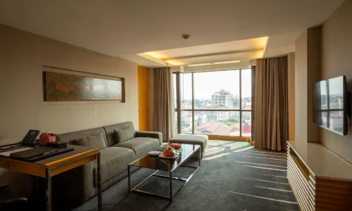Lao Plaza Hotel