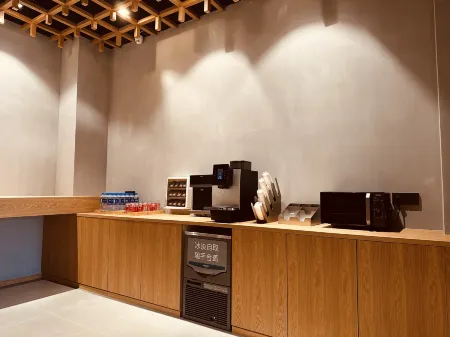 Yibo Hotel (Wenzhou Wuma Street) Отели рядом с достопримечательностью «Jiangxin Islet»