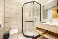 Longmai Holiday Hotel (Ulan Butong Grassland Branch)