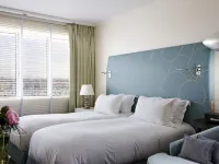 Sofitel Marseille Vieux-Port Hotels near Mucem