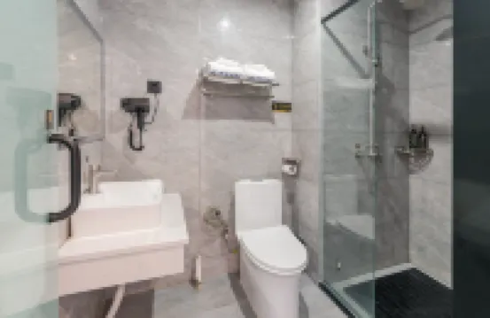 銀湖星飯店（珠海北站店） 珠海北站附近的飯店