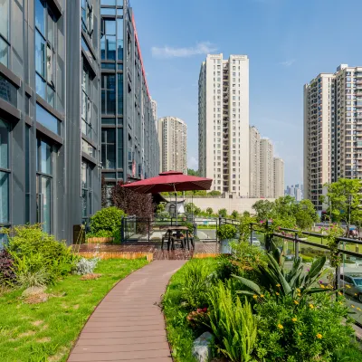 Xinghan Rezen Select Hotel (Chongqing Wanzhou Airport) Hotels near Wanzhou Wuqiao Airport