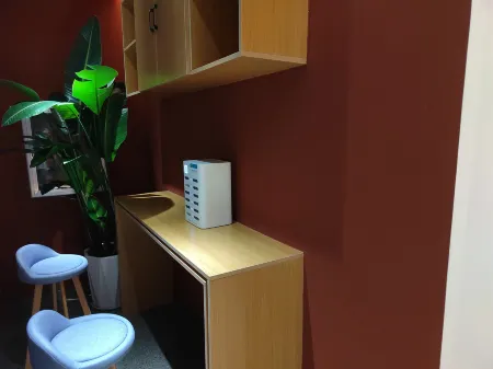 Chaoyang Beehive E-sports Hotel Отели рядом с достопримечательностью «Chaoyang Beita Museum»