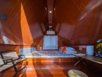 Stay overnight at the Desert Lakeside Camping Hotel - ห้องครัว