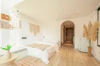 Yonghewu Designer Homestay (Xinyingxincheng Branch) Hotel in zona Kunming University of Science and Technology Xinying Campus Gymnasium