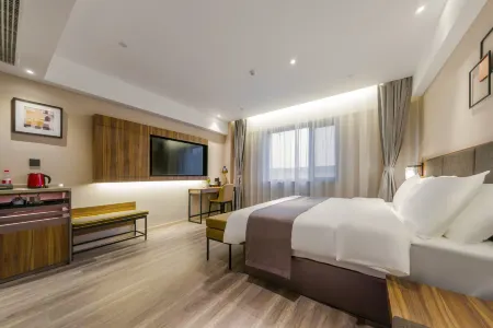 Homeinn Plus Hotel (Tianchang City Tianfa Plaza Municipal Government)