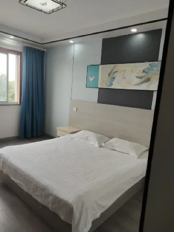 Pinghu Xin Hongling Hotel Hotels near Pinghu International Tourism and Shopping Town