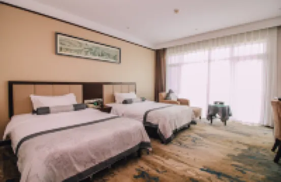 Grand Cloud View Hotel