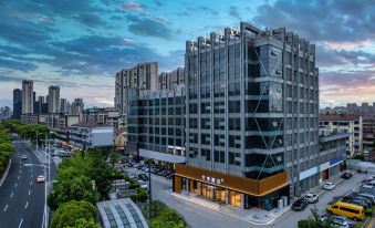 JI Hotel (Wuxi Babaiban Center Baizhuang Subway Station)