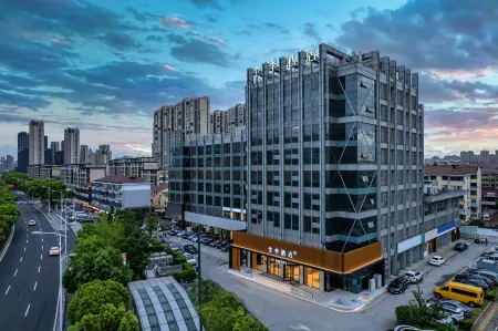 JI Hotel (Wuxi Babaiban Center Baizhuang Subway Station)