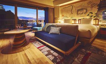1. Hotel In..