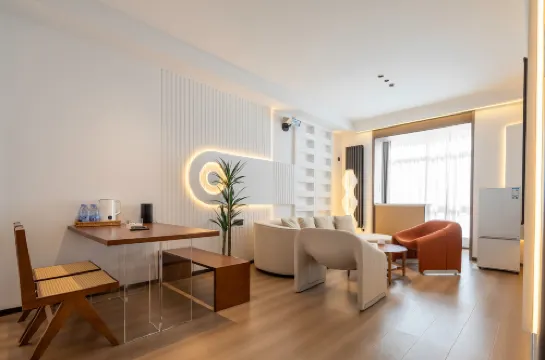 緣宿·設計師民宿（太原柳巷銅鑼灣國際購物中心店）