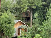 รีสอร์ทเฟินชุ่ยดิไวดิ้ง โรงแรมใกล้บ่อน้ําใหญ่