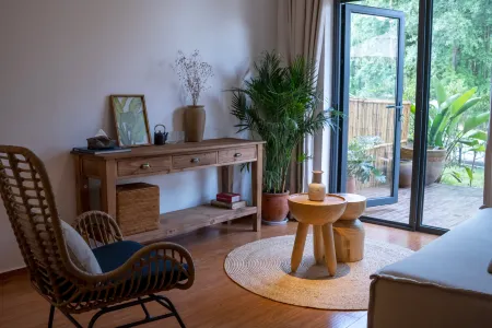 Guilu Homestay Отели рядом с достопримечательностью «Bailu Town»