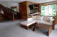 Standard Villa Hotel a Distretto di Saraphi