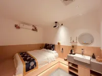 Ale Recluse Art Villa Hotel