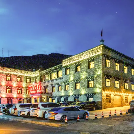 Daocheng Yading Shangra Hotel