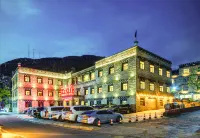 Daocheng Yading Shangra Hotel - نادي رياضي