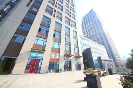 MAX Boutique Smart Hotel Отели в г. Луохэ