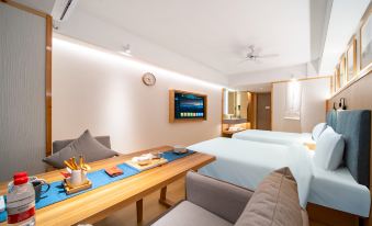 Washe City Homestay (Huayuan North Road Shamen Subway Station)