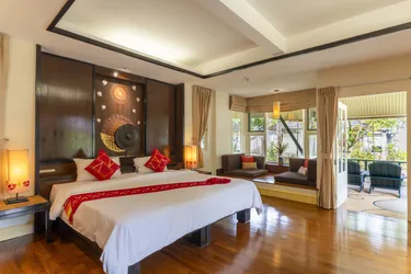 รูปภาพของบ้านเขาหลัก บีช รีสอร์ท