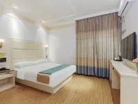 Chengmai Four Seasons Dream Hotel Hotels near Yongqing Temple