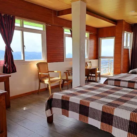 Wanay's Rocky Mountain Homestay