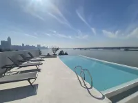 Floral Lux Hotel·Wuhu Art Hotel (Binjiang Park Branch)