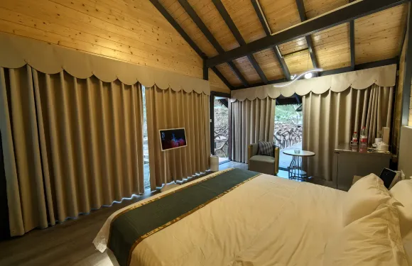 悠然納優谷民宿