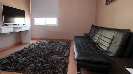 Hotel 88 Kopo Bandung by WH Отели рядом с достопримечательностью «Jalan Pasar Induk Caringin»