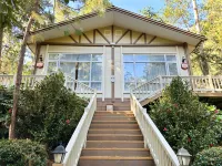 Longyun Yangshenggu Villa Hotels in Shiping