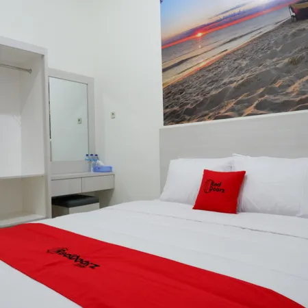RedDoorz near Mataram University