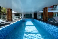 Luoping County Guyang Xiaozhu B&B - ที่มีสระว่ายน้ำ